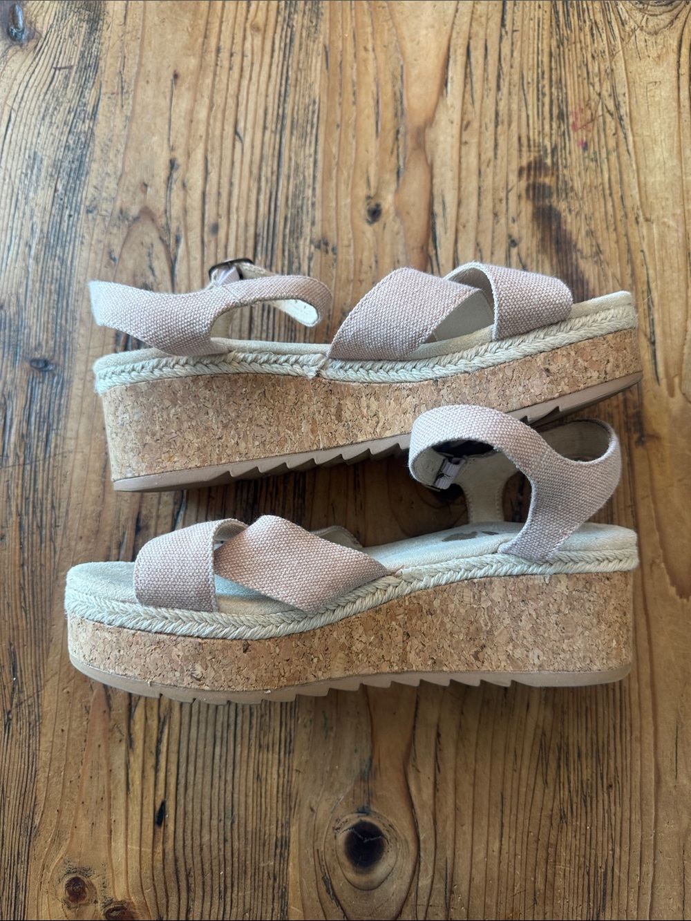 Toms Women's Dusty Rose Crisscross Ankle-Strap Sandals/ women’s size 7